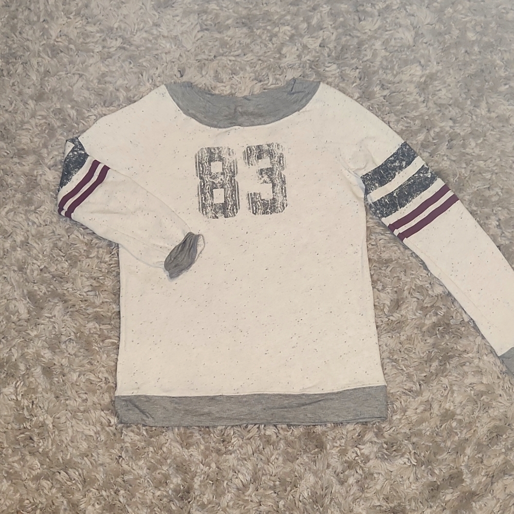 Lightweight fashion sweatshirt